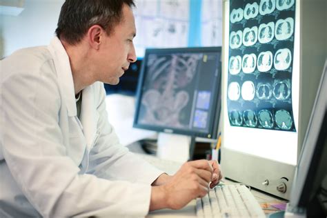 diagnostic radiologist